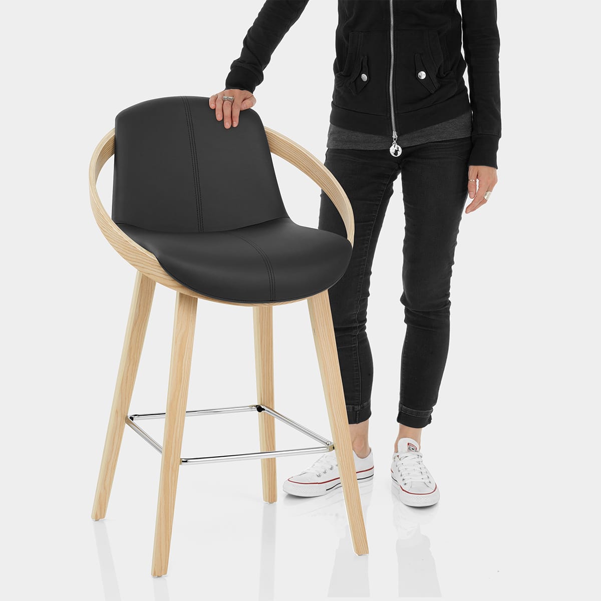 Atom Stool Oak & Black Features Image