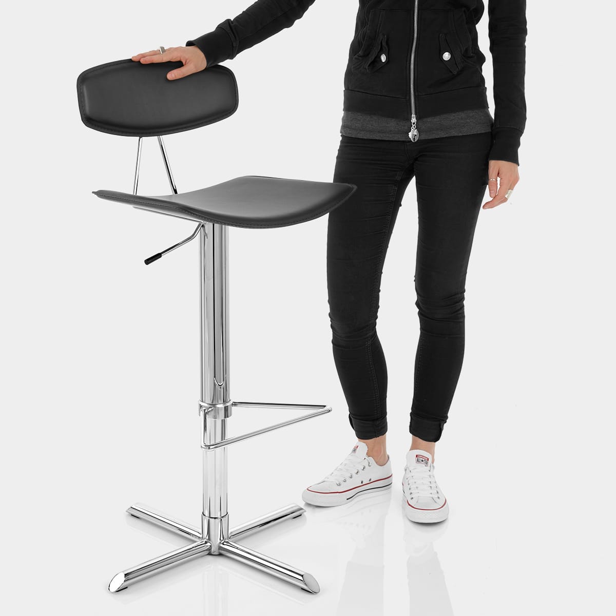 Blade Bar Stool Black Features Image