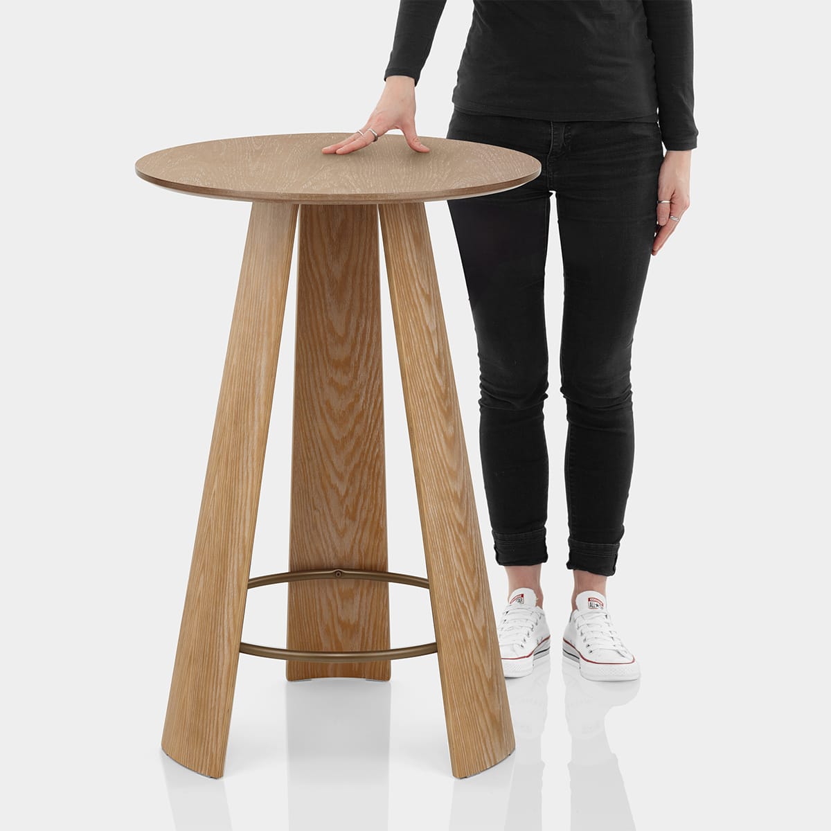 Bravo Bar Table Antique Oak Features Image