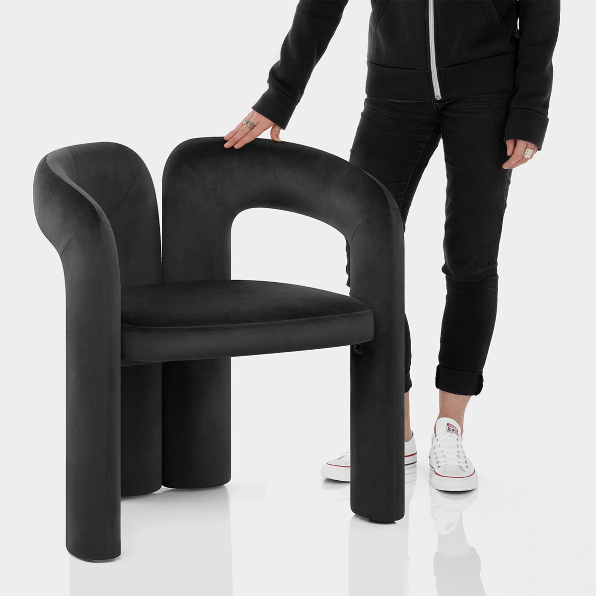Bubble Chair Black Velvet Features Image