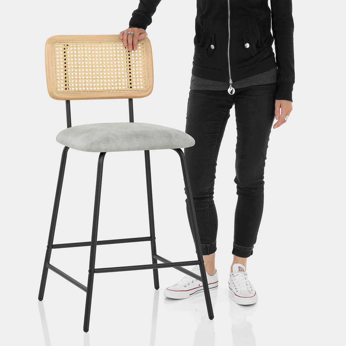 Cassis Bar Stool Grey Features Image