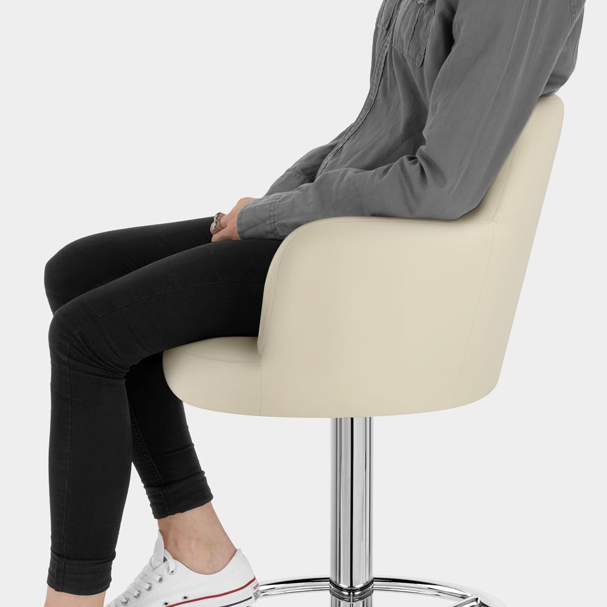 Chateau Bar Stool Cream Seat Image