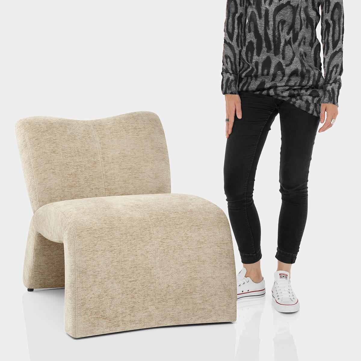 Chill Chair Beige Fabric Features Image