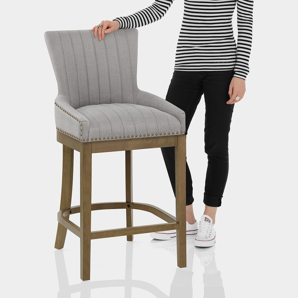 Chiltern Oak Bar Stool Grey Fabric Features Image