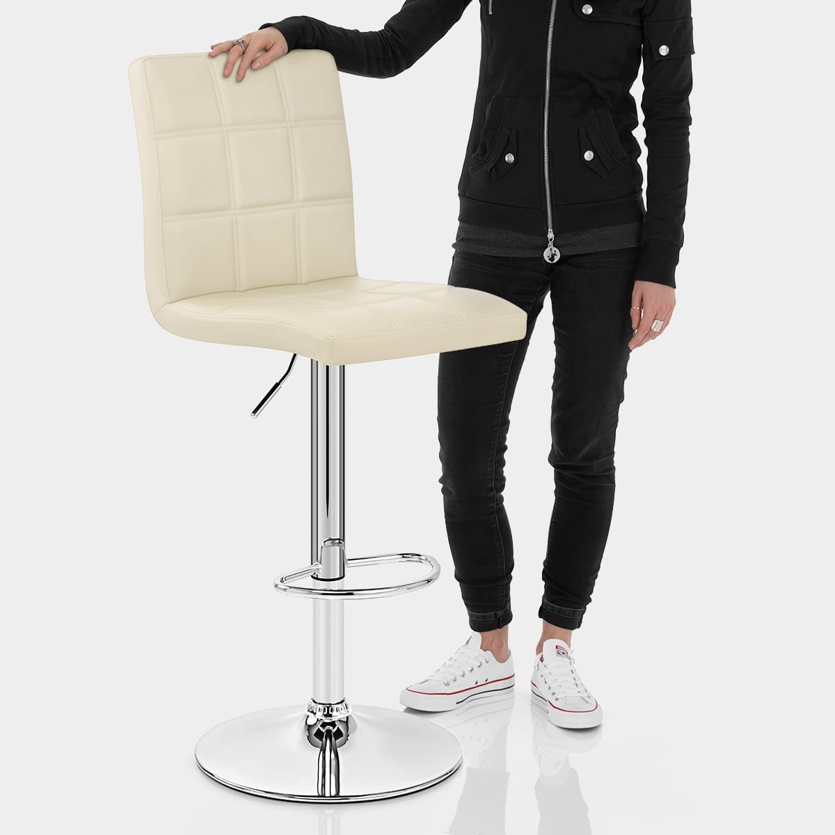 Criss Cross Bar Stool Cream Features Image