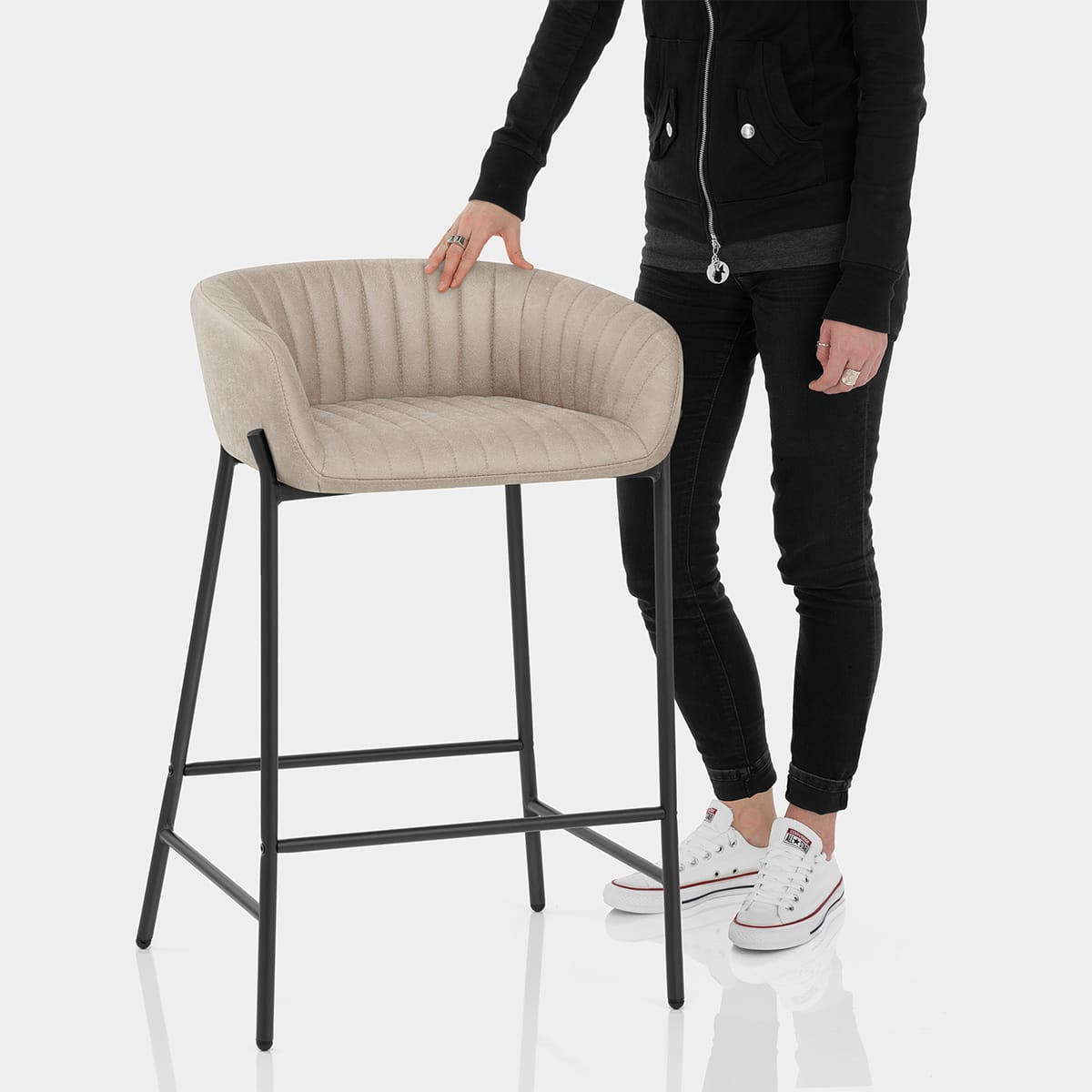 Cub Bar Stool Antique Taupe Features Image