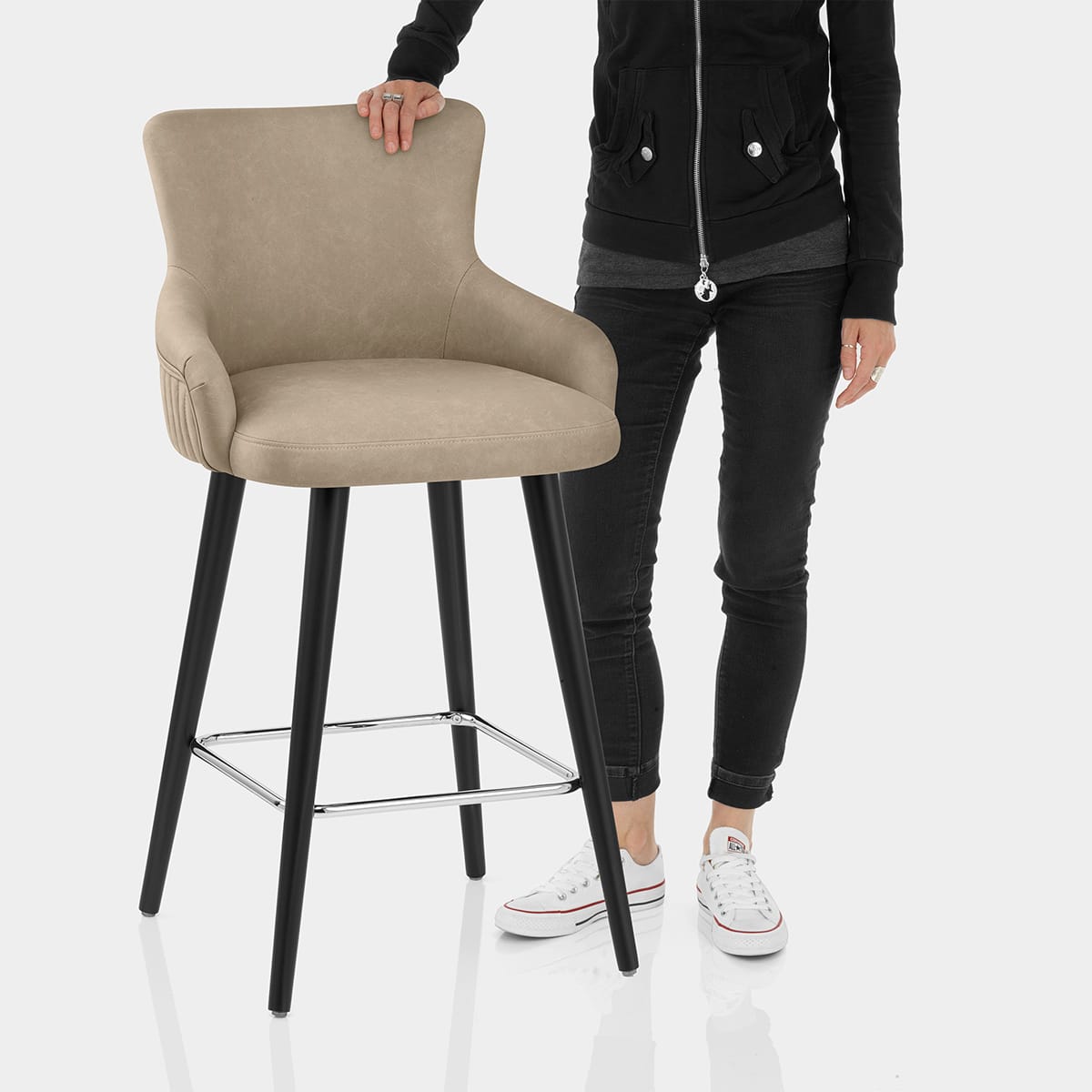 Diablo Bar Stool Brown Features Image