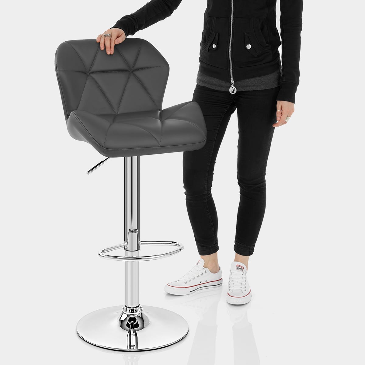 Diamond Bar Stool Grey Features Image