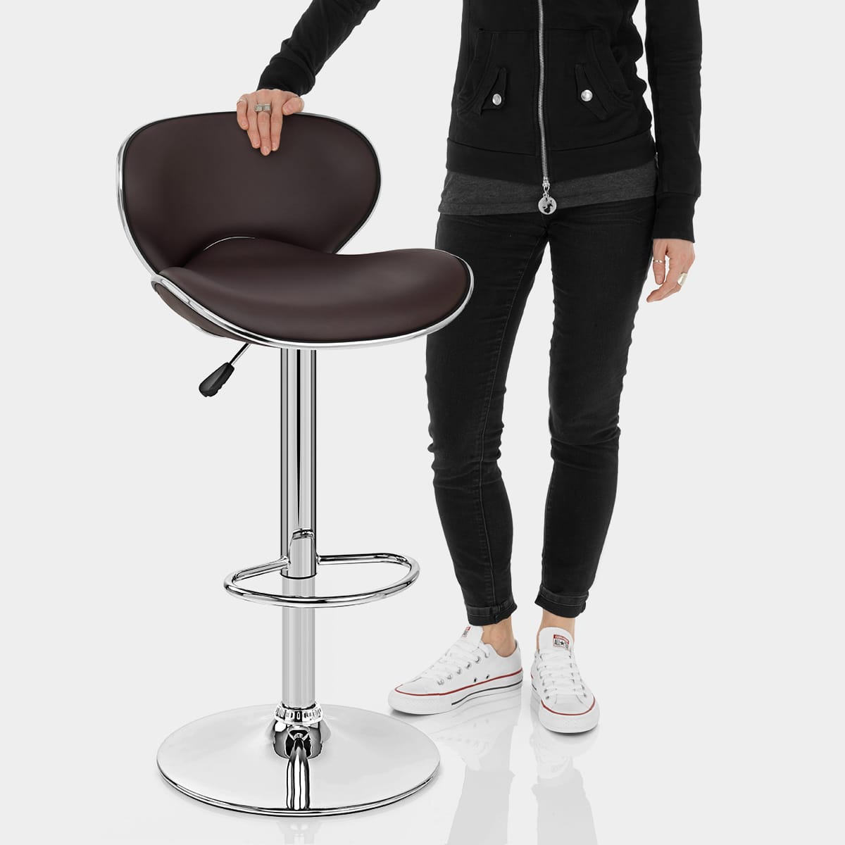 Duo Bar Stool Brown Features Image