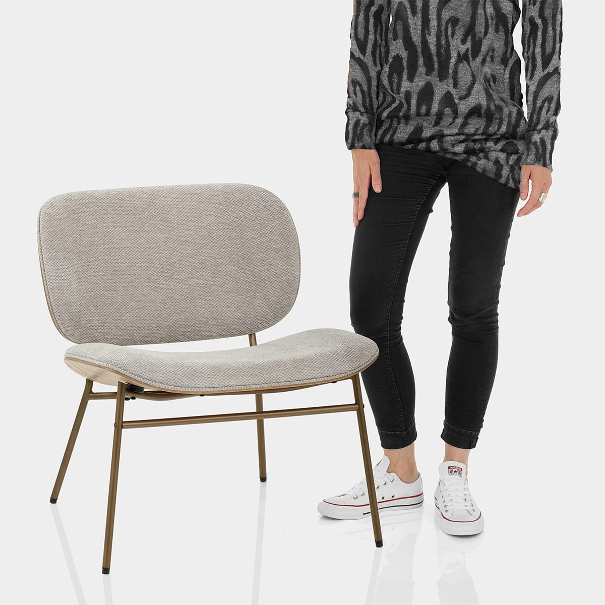 Dusk Chair Beige Fabric Features Image