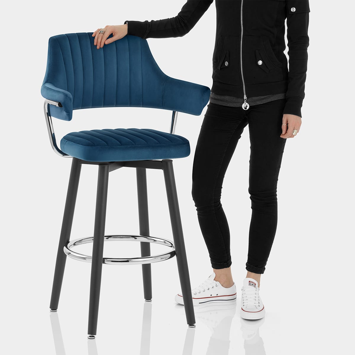 Emily Bar Stool Blue Velvet Features Image