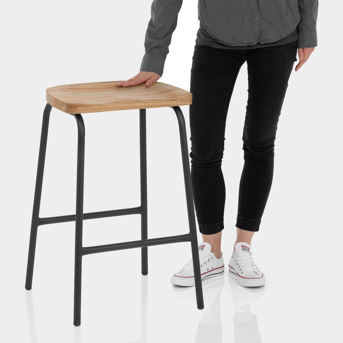 Finn Stool Features Image