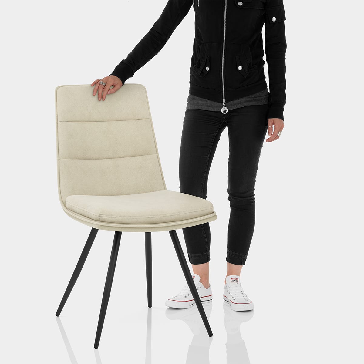 Gio Dining Chair Cream Velvet Features Image