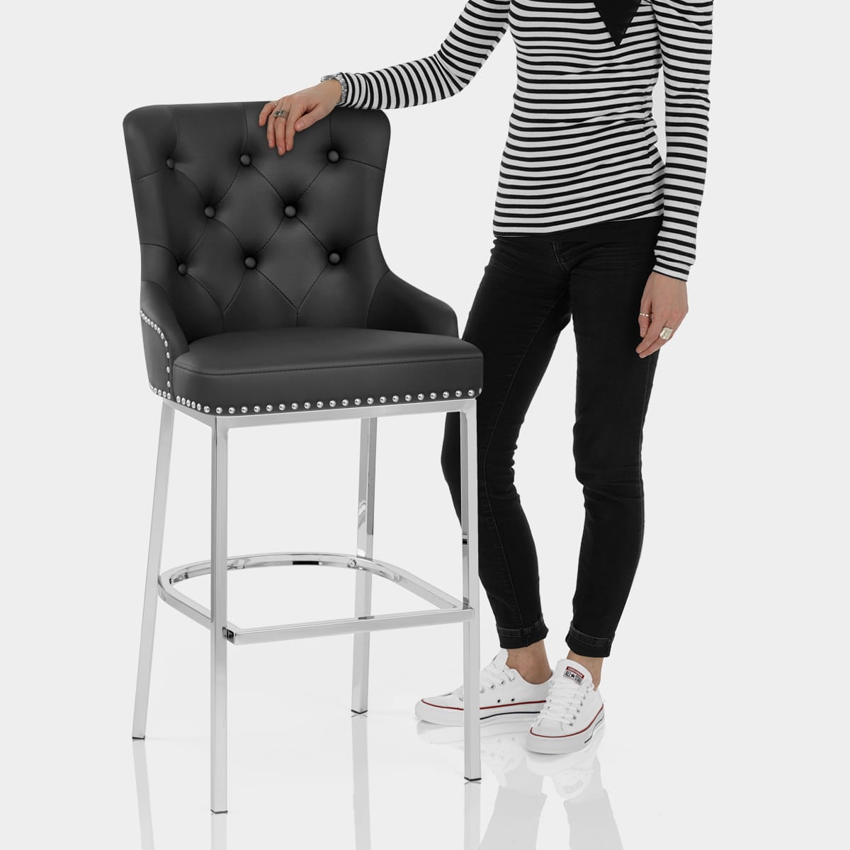 Grange Bar Stool Black Features Image