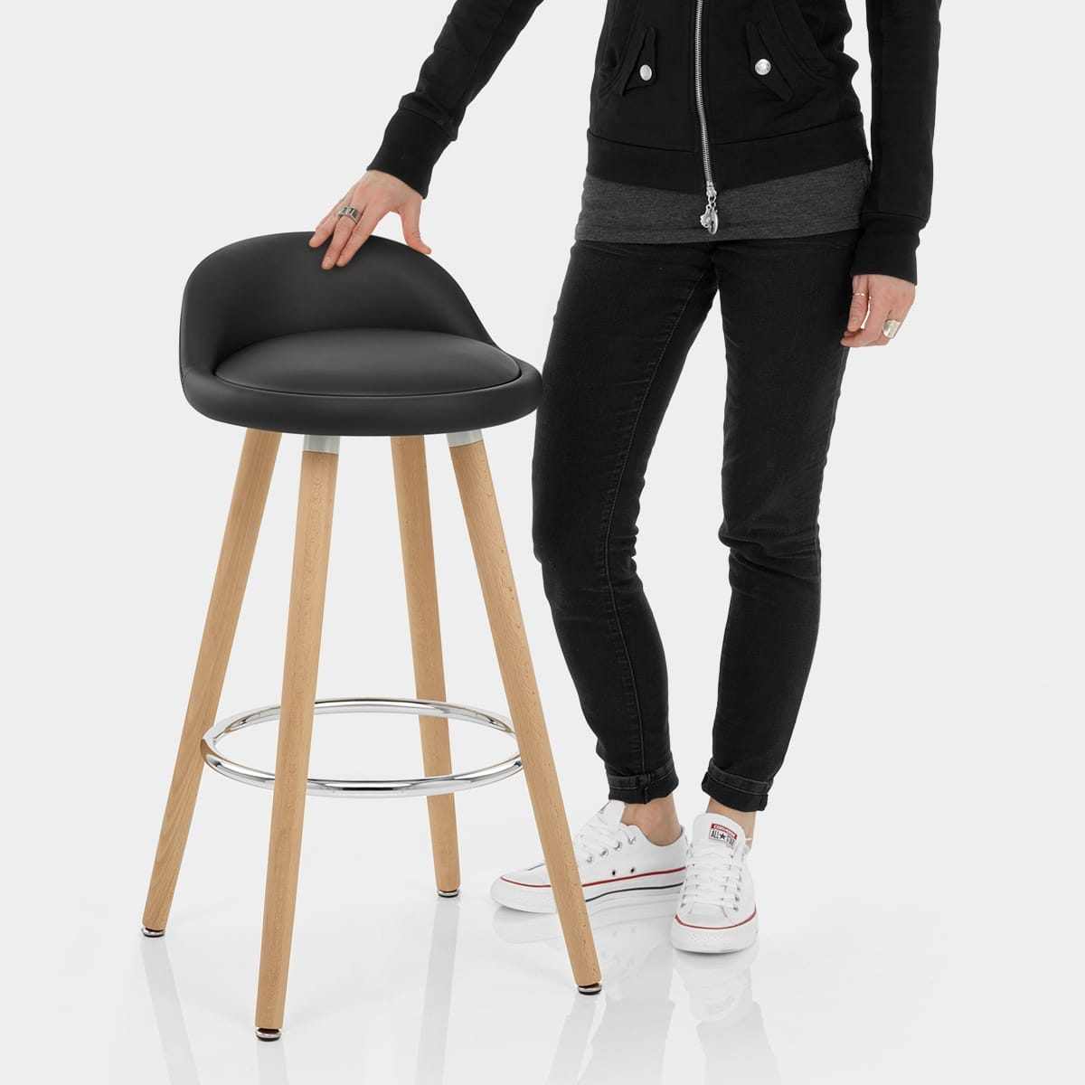 Jive Wooden Stool Black Features Image
