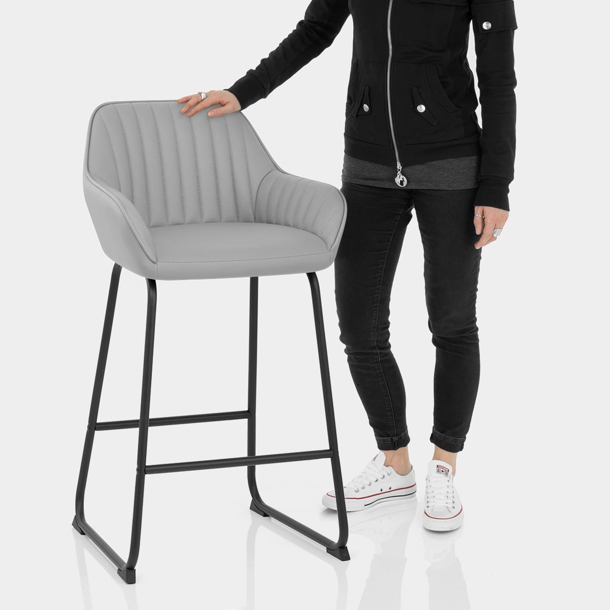 Kanto Bar Stool Light Grey Features Image