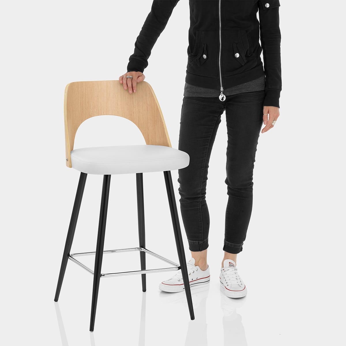 Leo Bar Stool Oak & White Features Image