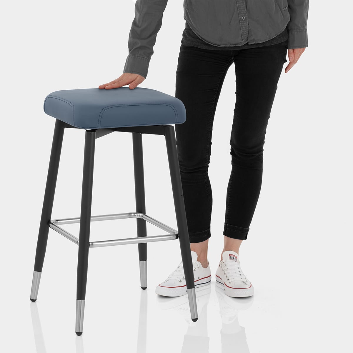 Luca Bar Stool Blue Features Image
