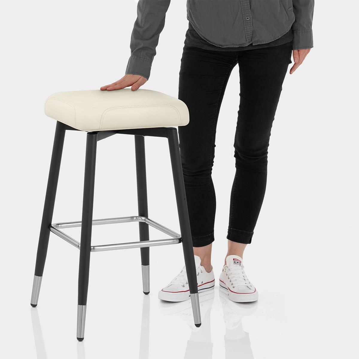 Luca Bar Stool Cream Features Image