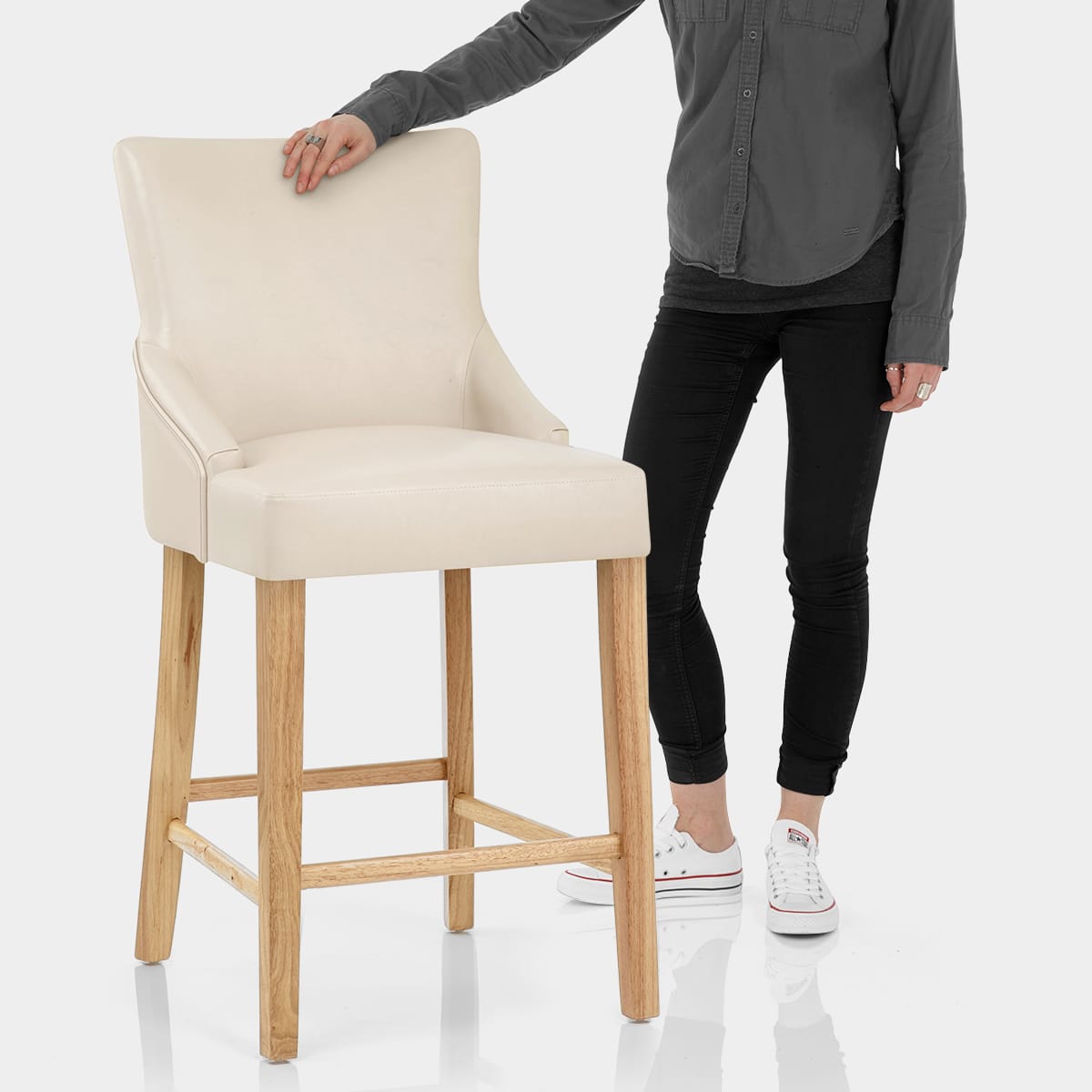 Magna Oak & Cream Faux Leather Stool Features Image