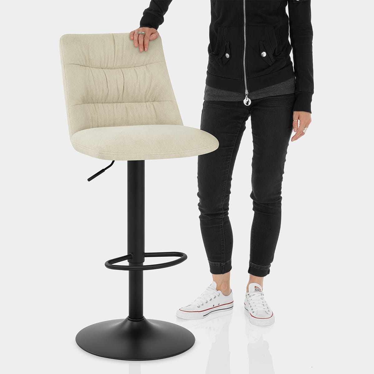 Mechu Bar Stool Cream Velvet Features Image