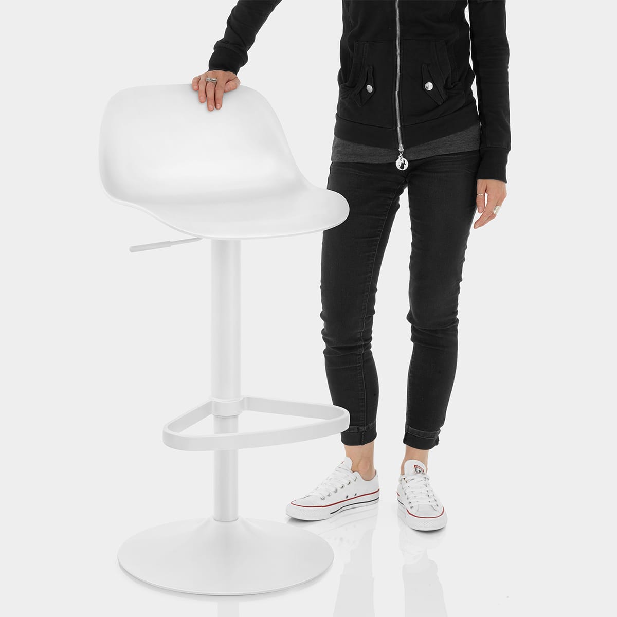 Nero Bar Stool White Features Image