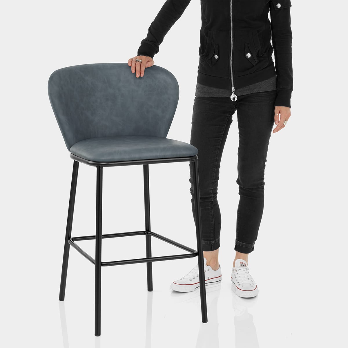 Odette Bar Stool Antique Blue Features Image