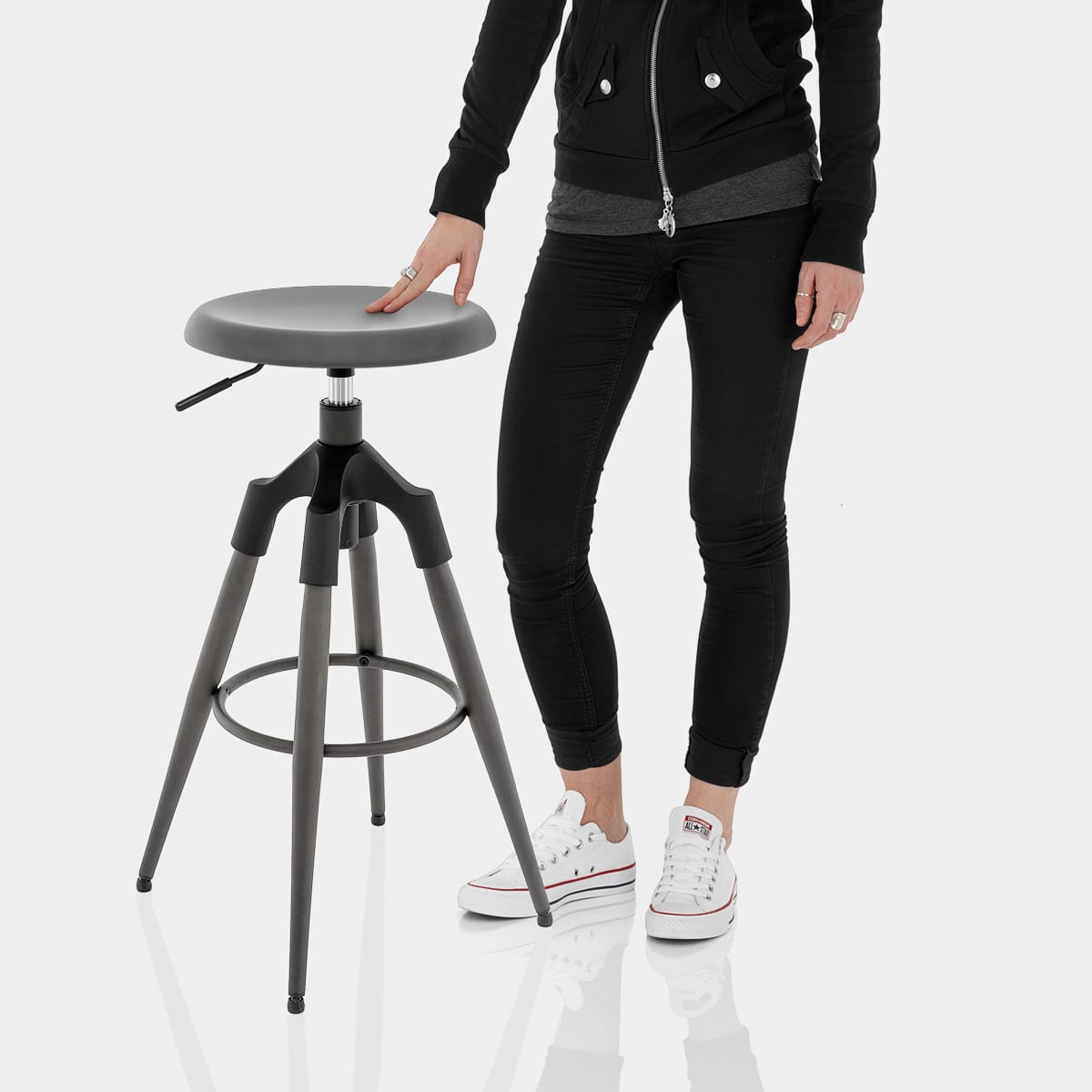 Onyx Bar Stool Gunmetal Features Image