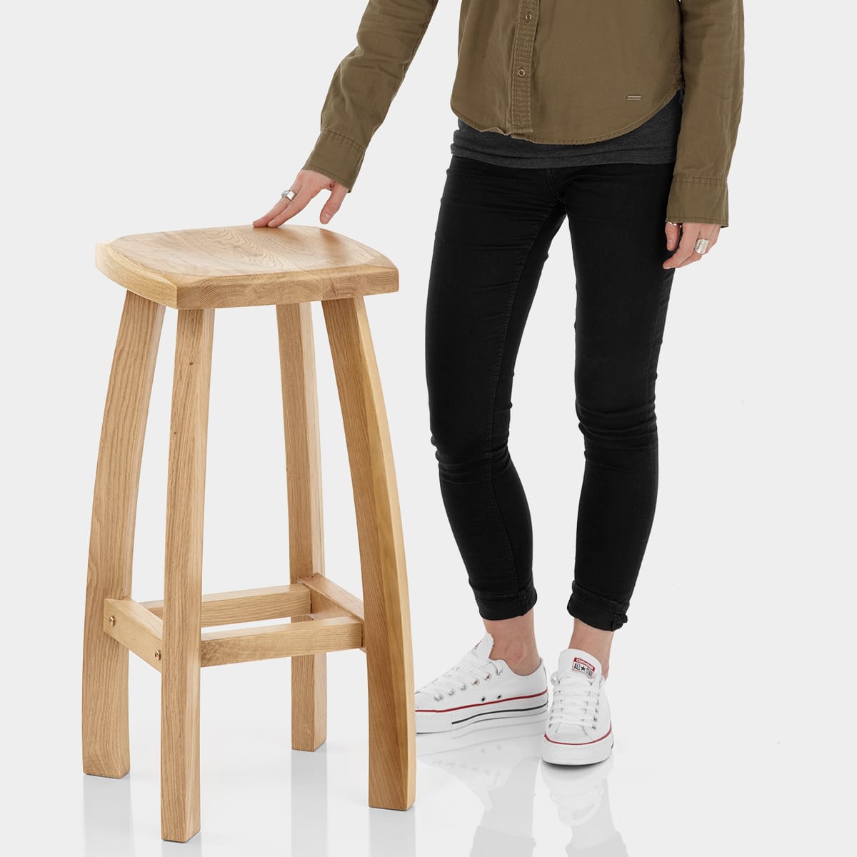 Oslo Oak Bar Stool Features Image