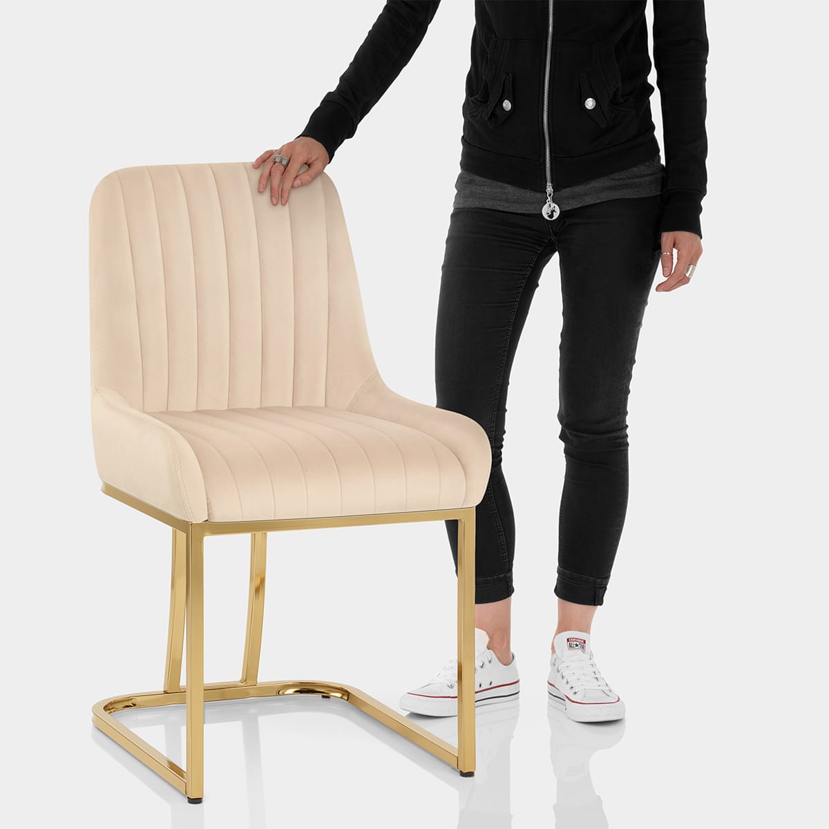 Paget Chair Champagne Velvet Features Image