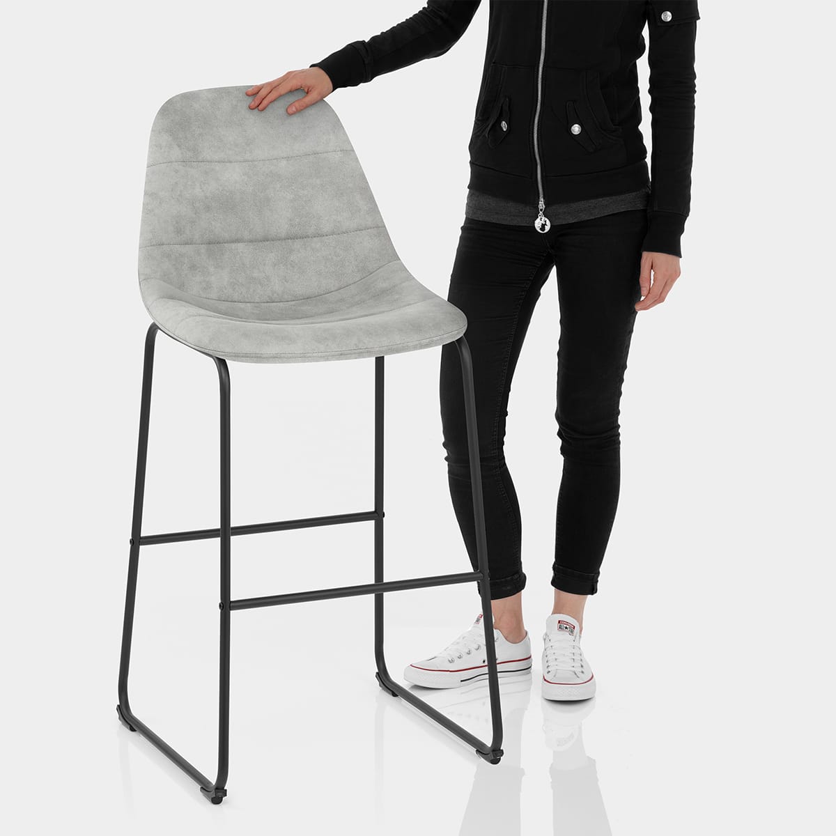 Platina Bar Stool Antique Light Grey Features Image