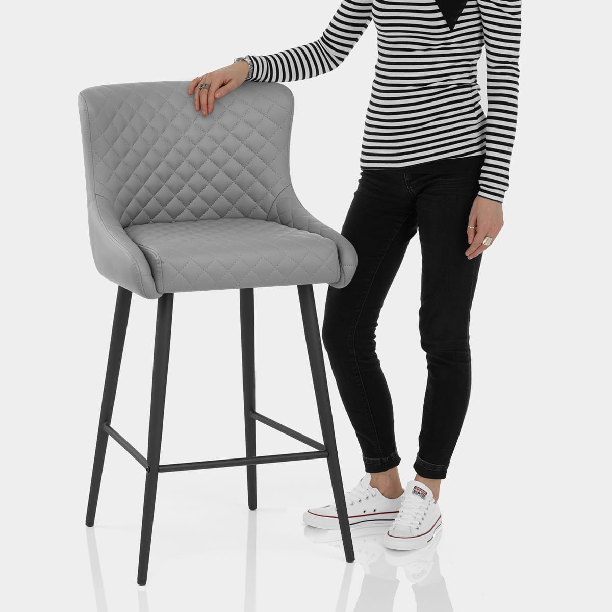 Provence Bar Stool Grey Features Image