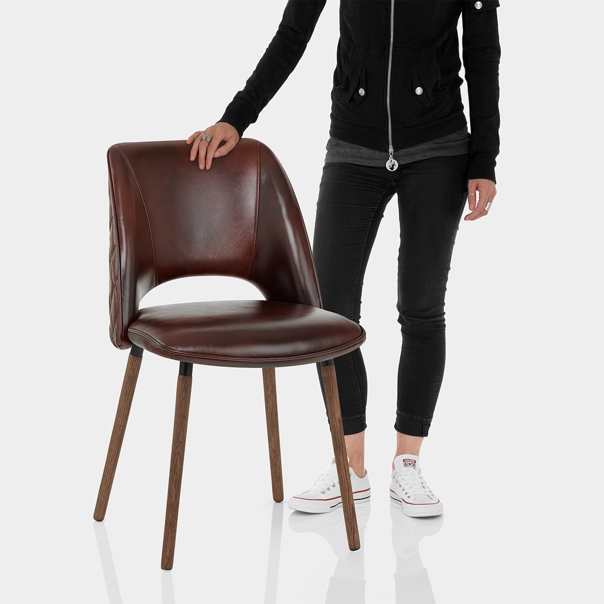 Santo Real Leather Chair Antique Brown Features Image