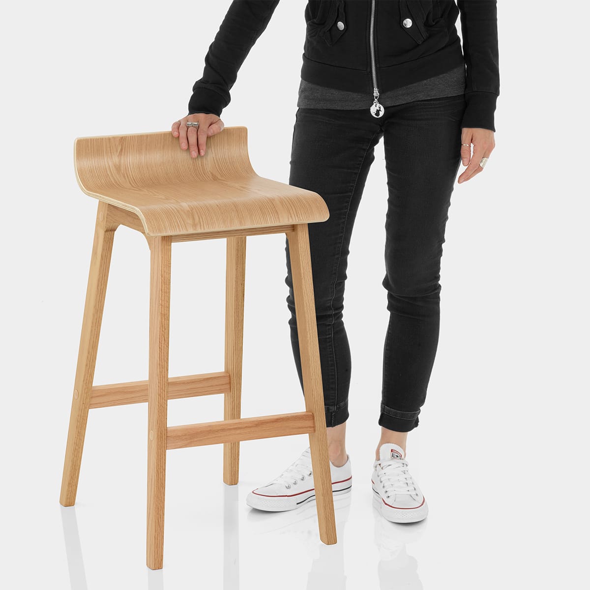 Slink Wooden Bar Stool Features Image