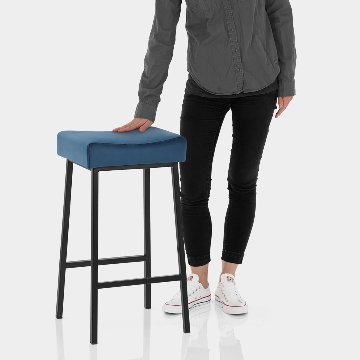 Uno Bar Stool Blue Velvet Features Image