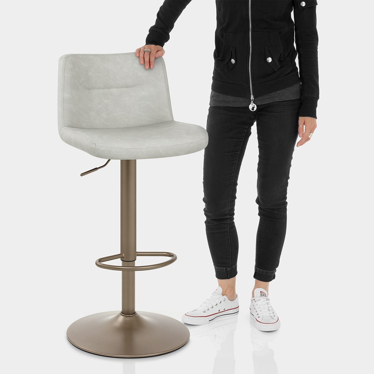 Utopia Bar Stool Antique Light Grey Features Image