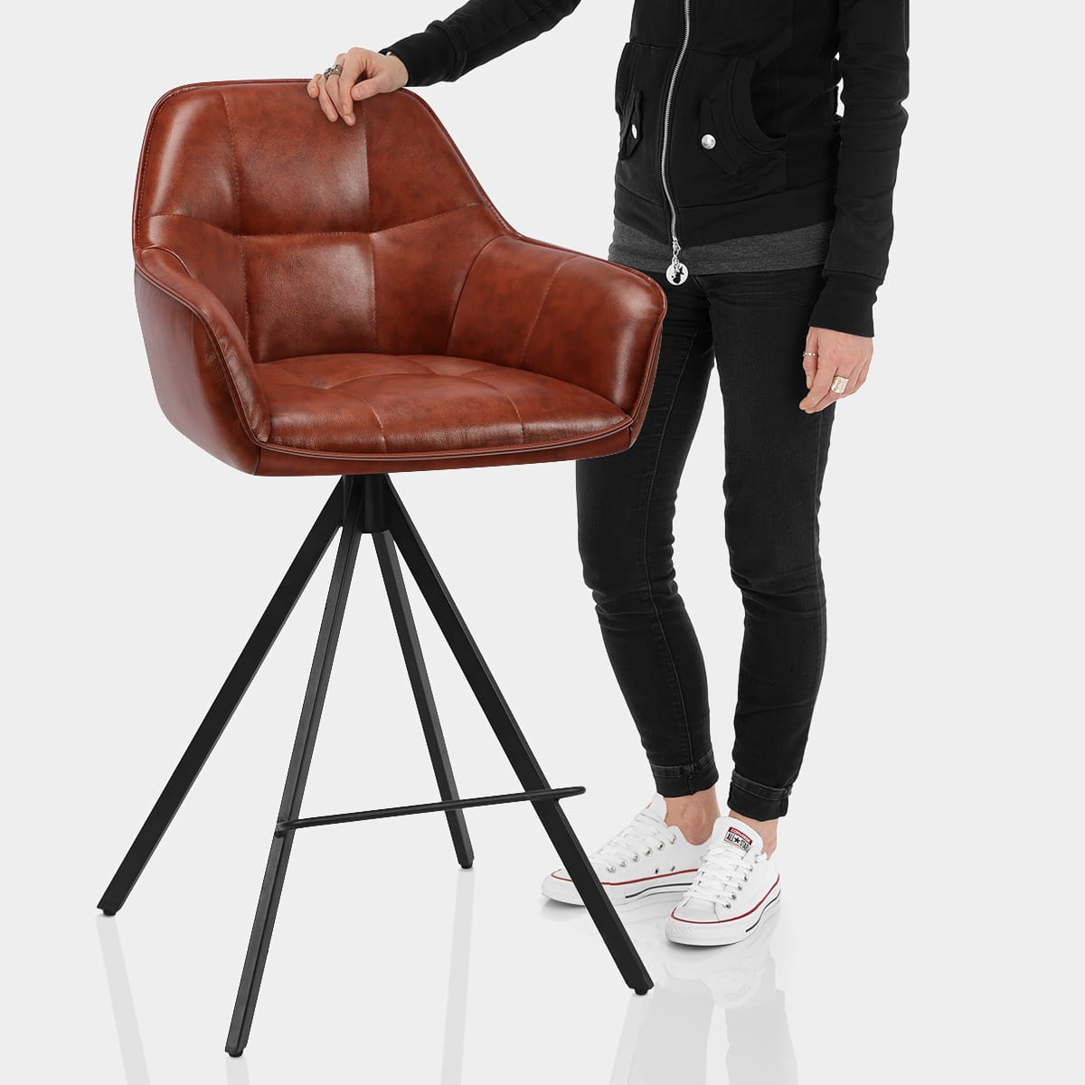 Venice Bar Stool Brown Features Image