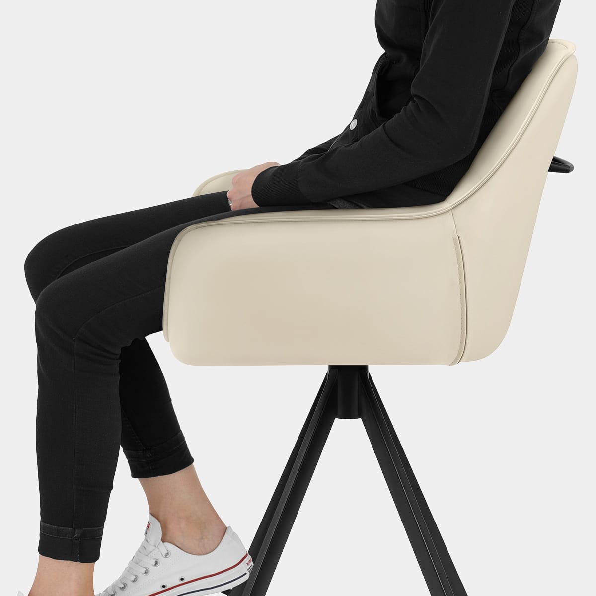 Venice Bar Stool Cream Seat Image