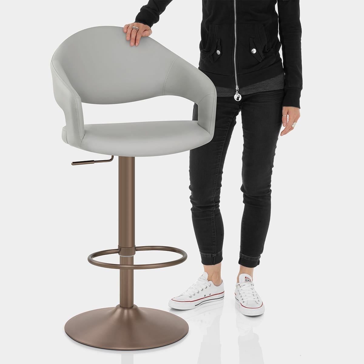 Washington Bar Stool Light Grey Features Image