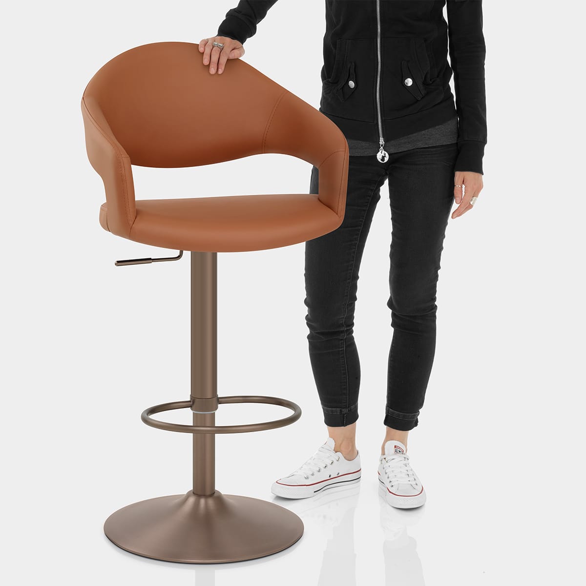 Washington Bar Stool Tan Features Image