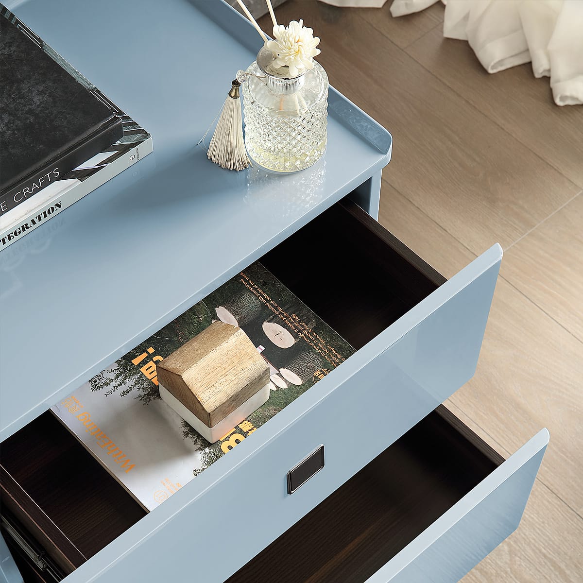 Windsor Bedside Table Blue Seat Image