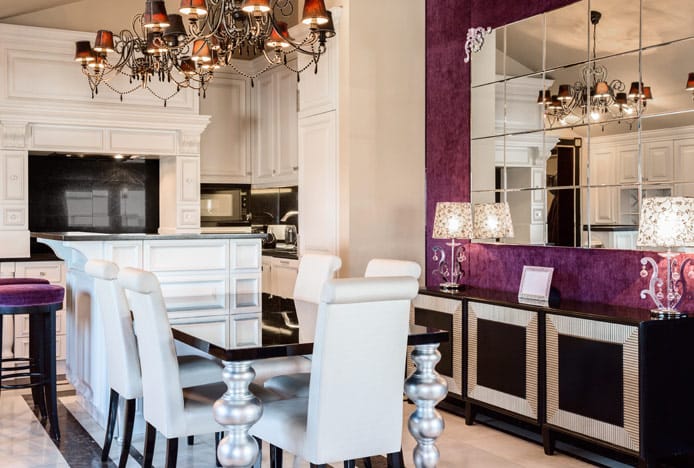 Glamorous Kitchen With Dining Table